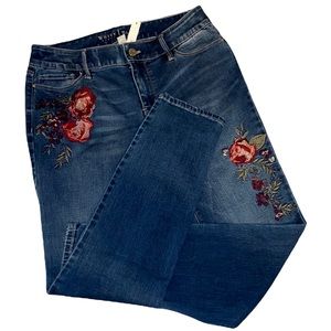 Women’s Mid Rise Floral Embellished Skinny Jeans | White House Black Market